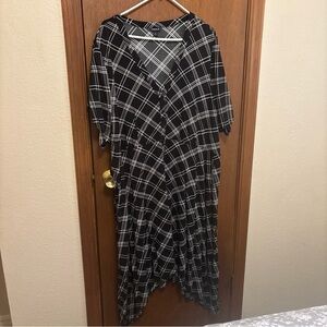Torrid Black and White Asymmetrical Plaid Dress Sz 5 Plus Size 30-32W